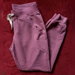 CLEAN, USED Figs - S Regular - Mauve Zamora 2.0 Scrub Joggers - GENTLY USED